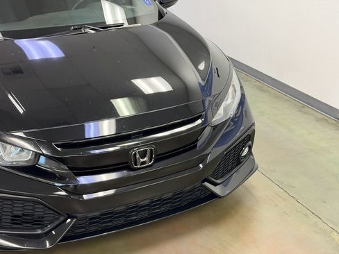 Used 2018 Honda Civic Sport image 4