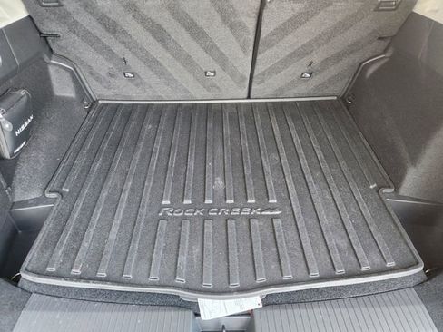 Certified 2025 Nissan Rogue SV image 25