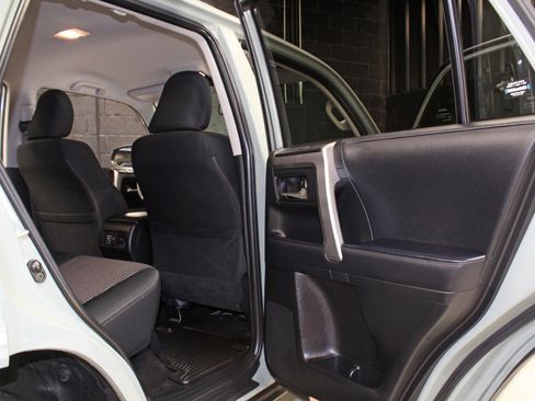 Used 2022 Toyota 4Runner Trail Special Edition AWD/4WD image 43