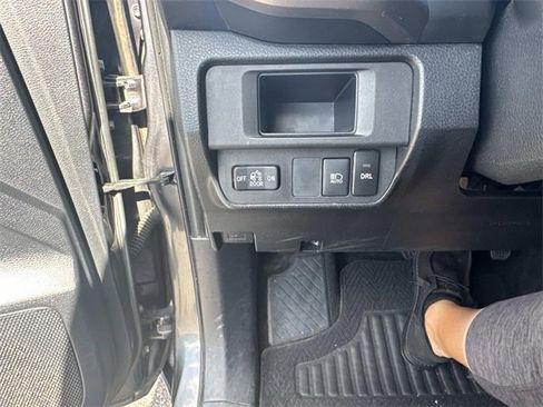 Used 2019 Toyota Tacoma SR5 image 29