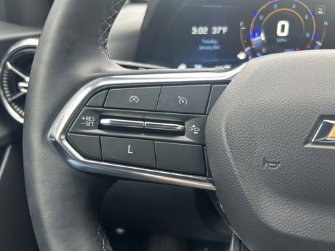 Used 2025 Chevrolet Equinox LT w/ Convenience Package II image 16