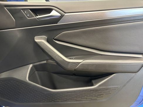 Used 2023 Volkswagen Jetta SE FWD image 25