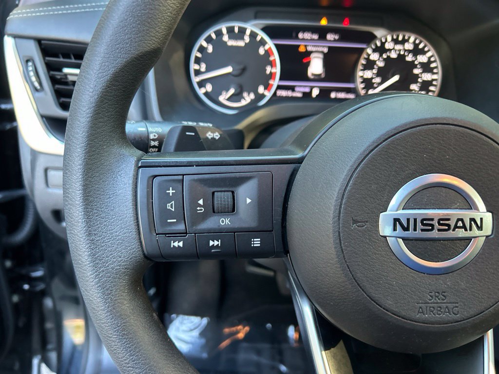 Used 2021 Nissan Rogue S FWD image 23
