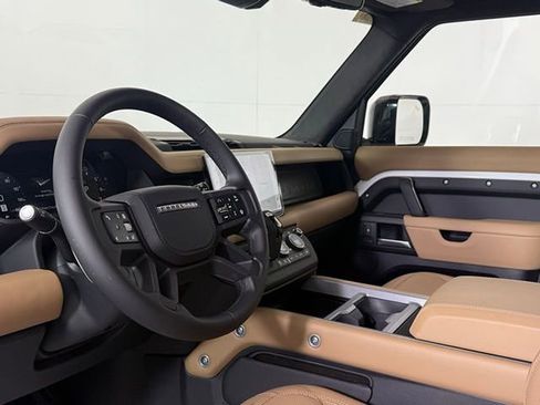 New 2025 Land Rover Defender 110 V8 image 39
