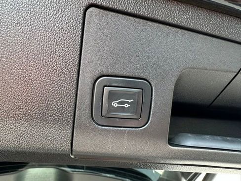 Used 2019 Cadillac XT4 Sport AWD/4WD image 21