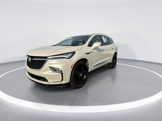 Used 2024 Buick Enclave Essence video 4