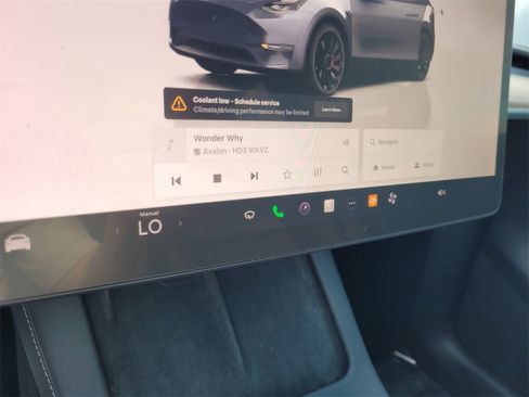 Used 2022 Tesla Model Y Performance image 25