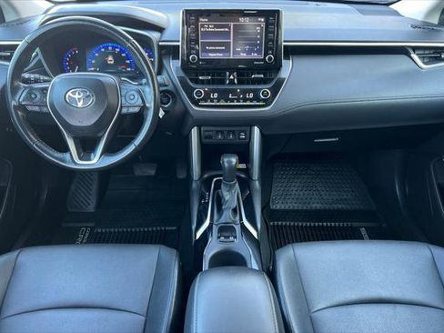 Certified 2022 Toyota Corolla Cross XLE w/ Convenience Package image 3