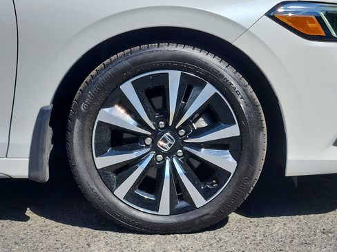 Certified 2024 Honda Civic EX-L image 8