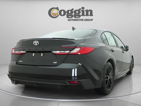 New 2026 Toyota Camry SE FWD image 16