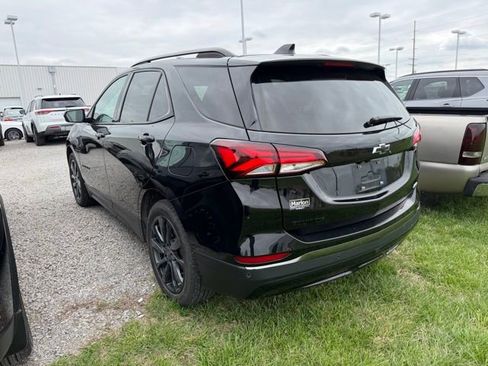 Used 2023 Chevrolet Equinox RS image 4