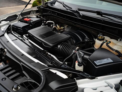 Used 2021 Cadillac Escalade ESV Premium Luxury image 51