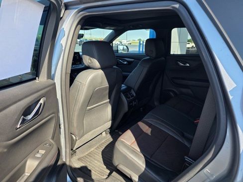 Used 2025 Chevrolet Blazer RS AWD/4WD image 8