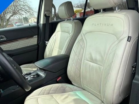 Used 2016 Ford Explorer Platinum AWD/4WD image 12