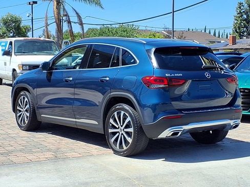 Used 2021 Mercedes-Benz GLA 250 4MATIC image 4