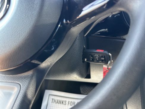 Used 2013 Volkswagen Beetle 2.5 FWD image 35