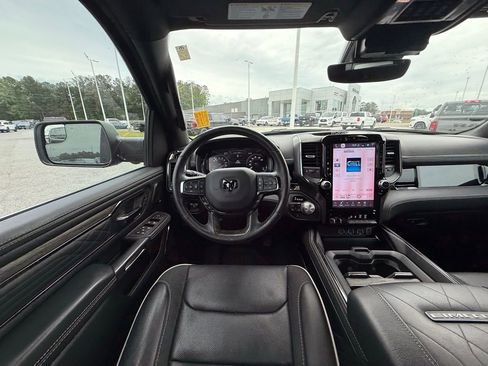 Used 2025 RAM 1500 Limited AWD/4WD image 24