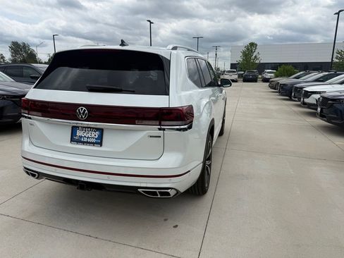 Used 2025 Volkswagen Atlas SEL Premium R-Line AWD/4WD image 9