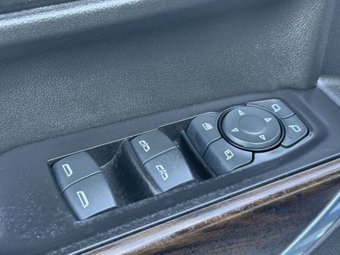 Used 2019 GMC Sierra 1500 SLT w/ SLT Premium Plus Package image 11