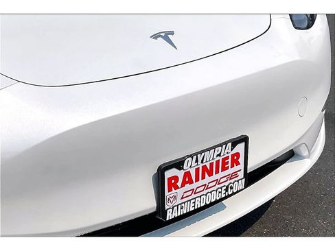 Used 2025 Tesla Model Y Long Range RWD image 28