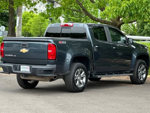 Used 2019 Chevrolet Colorado Z71 AWD/4WD image 2
