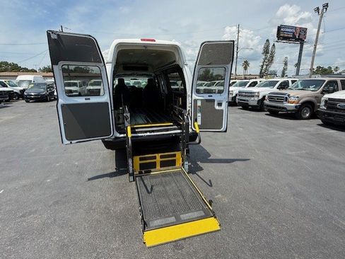 Used 2014 Ford E-250 and Econoline 250 Extended w/ Power Group image 14