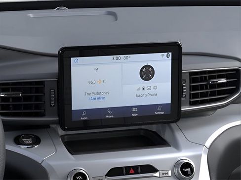 Used 2024 Ford Explorer XLT w/ Equipment Group 202A image 14