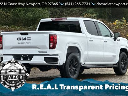 New 2026 GMC Sierra 1500 Elevation w/ LPO, Elevation Black Package