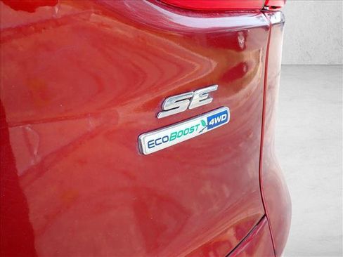 Used 2015 Ford Escape SE AWD/4WD image 3