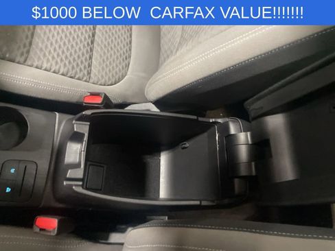 Used 2022 Ford Escape SE w/ SE Sport Appearance Package image 23