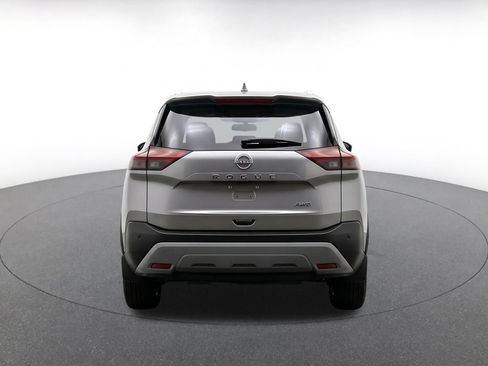 Used 2025 Nissan Rogue SV FWD image 8