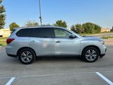 Used 2019 Nissan Pathfinder SV image 4