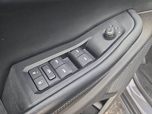 Used 2023 Jeep Grand Cherokee L Laredo AWD/4WD image 12