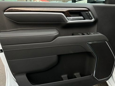 New 2026 GMC Sierra 2500 SLE w/ SLE Value Package; image 10