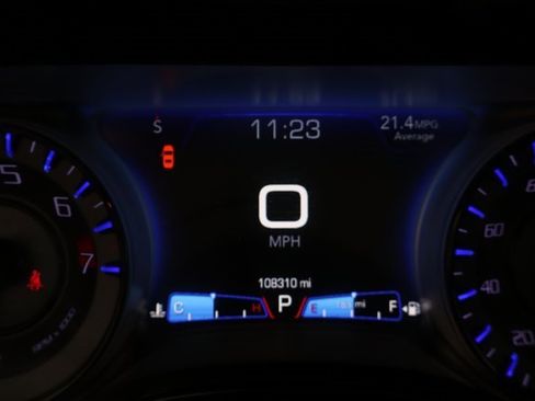 Used 2018 Chrysler 300 S w/ 300S Premium Group image 13