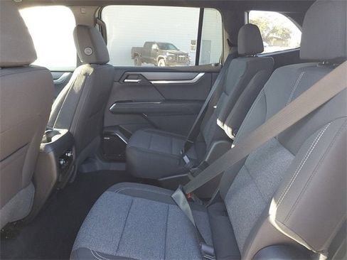 New 2026 GMC Acadia Elevation image 11