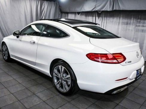 Used 2022 Mercedes-Benz C 300 4MATIC Coupe image 4