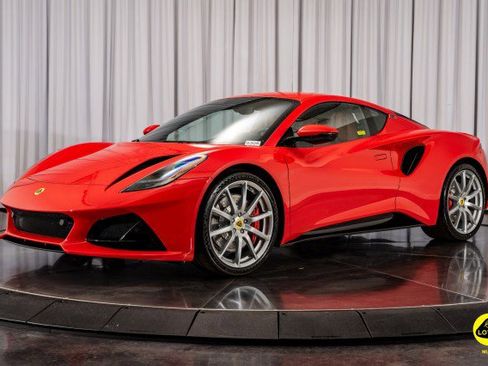 New 2025 Lotus Emira image 5