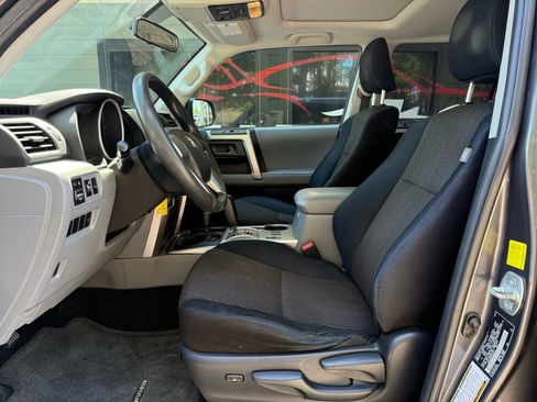 Used 2010 Toyota 4Runner SR5 image 11