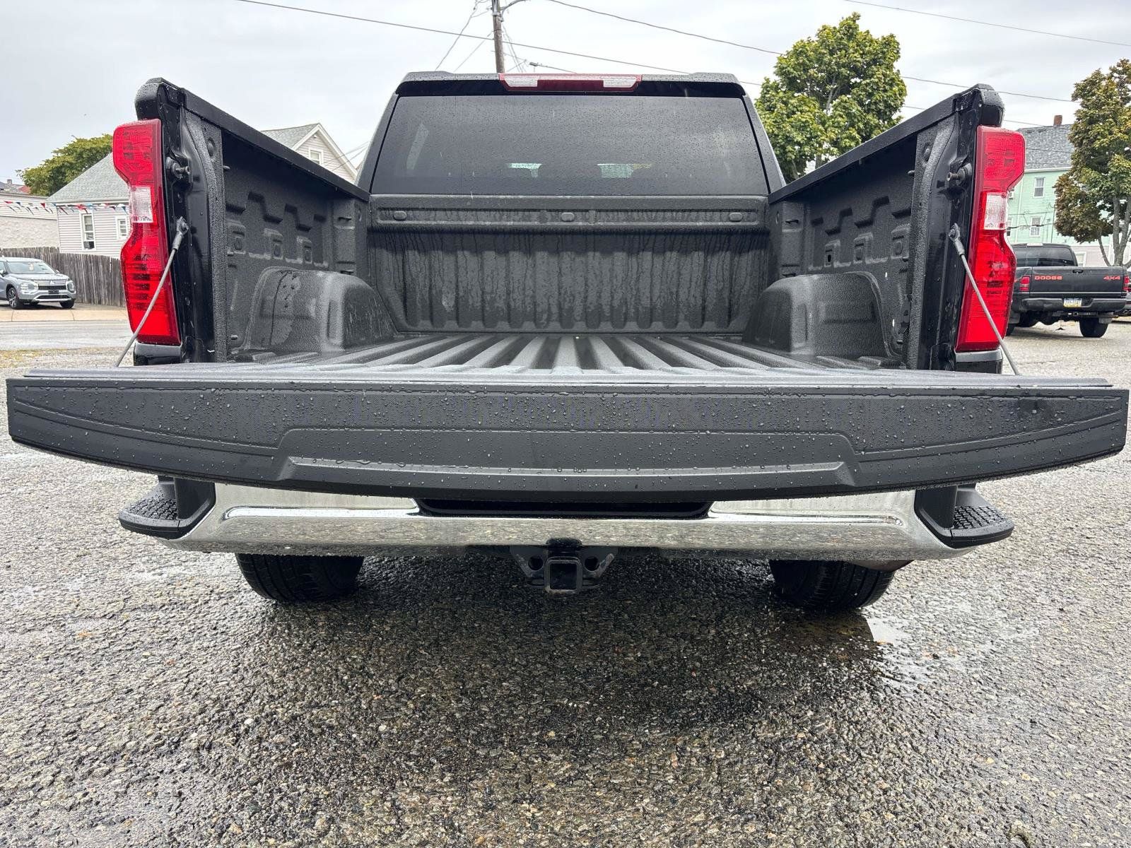 Used 2023 Chevrolet Silverado 1500 LT AWD/4WD image 12