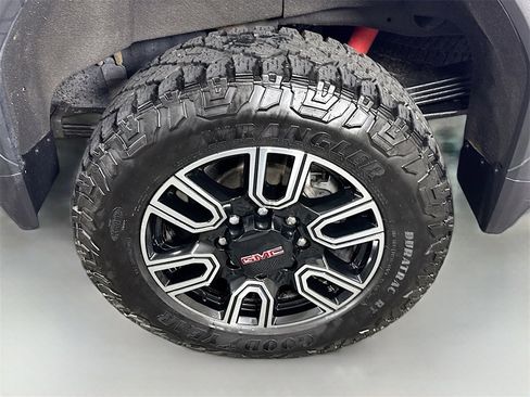 Used 2023 GMC Sierra 2500 AT4 w/ AT4 Premium Plus Package image 35