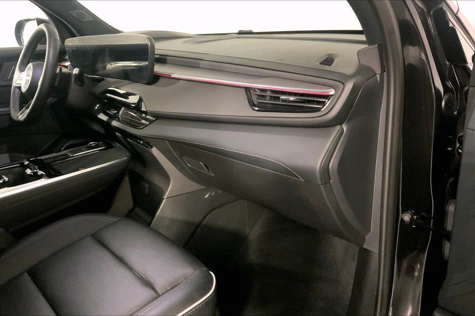 Used 2026 Buick Enclave Sport Touring FWD image 17