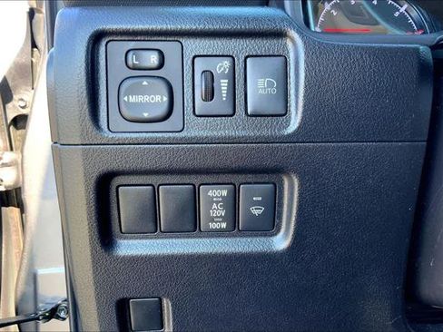 Certified 2022 Toyota 4Runner SR5 Premium image 32