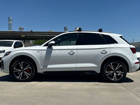 Used 2025 Audi Q5 2.0T Premium Plus w/ Premium Plus Package AWD/4WD image 6