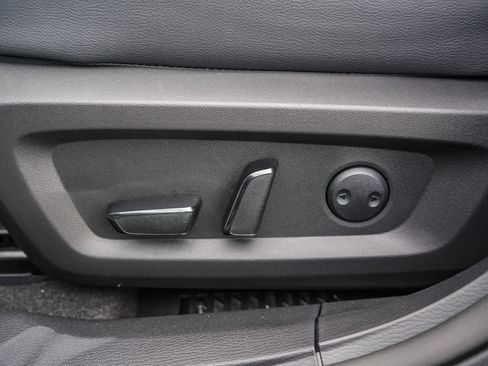 New 2026 Nissan Rogue Platinum AWD/4WD image 23