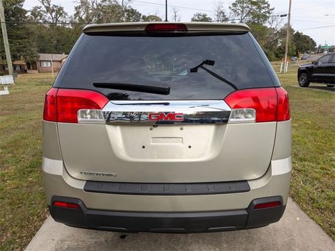 Used 2015 GMC Terrain SLE image 9