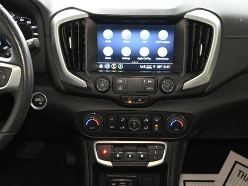 Used 2024 GMC Terrain SLE w/ Driver Convenience Package image 20