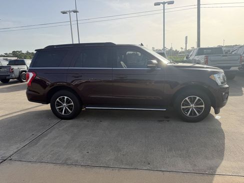 Certified 2020 Ford Expedition XLT w/ Equipment Group 202A RWD image 3