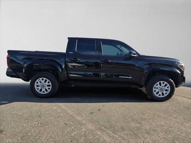 Used 2026 Toyota Tacoma SR5 AWD/4WD image 2