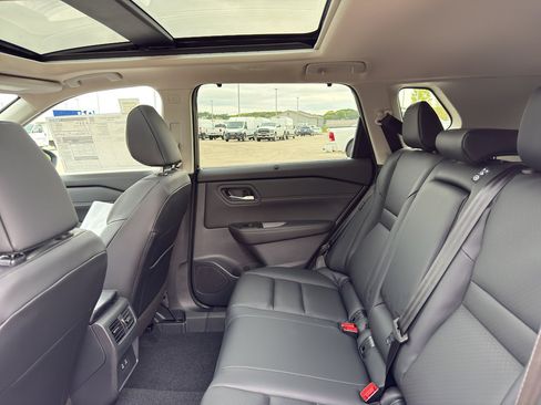 New 2026 Nissan Rogue SV w/ SV Premium Package image 33